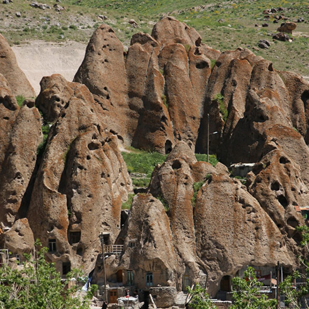 Compassimo-A view of the rocky village of Kandovan-Tabriz-Iran