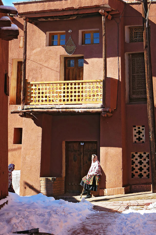 Day 13: Mountain Village and Persian Homes – Isfahan to Kashan
