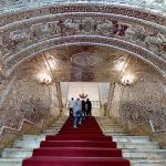 Compassimo-Tourists in the entrance to the main palace in Golestan Palace-Tehran