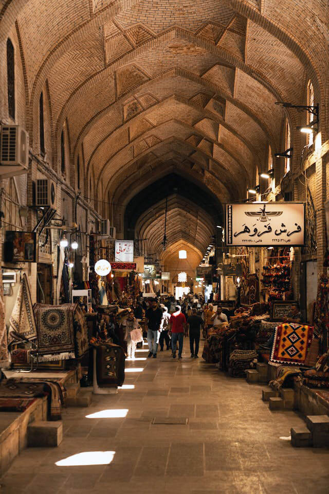 Day 12: Shiraz – Gardens and Traditional Life