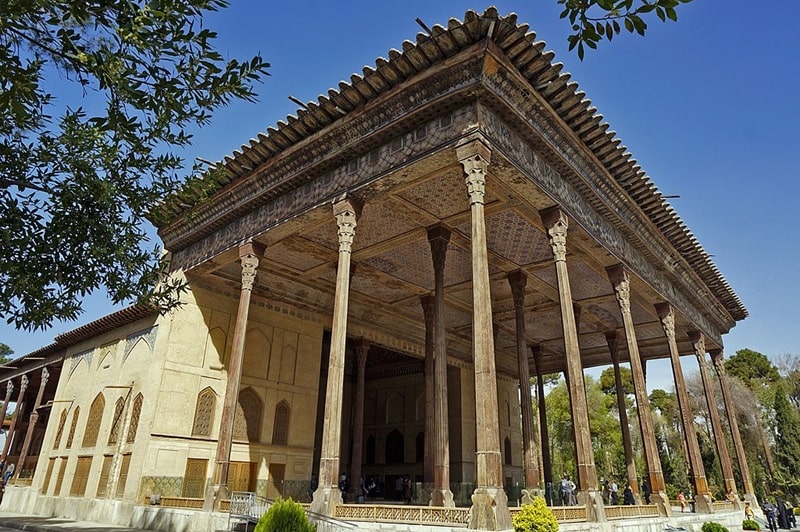 Compassimo-Chehel Sotun Palace Exterior-Esfahan