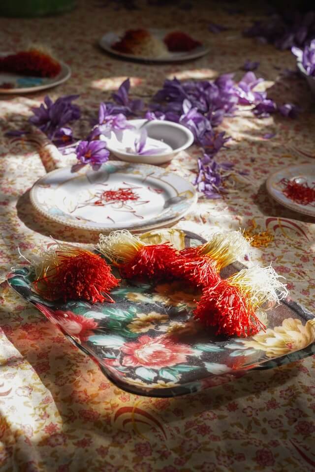 Compassimo-Saffron threads displayed with crocus flowers- Iran