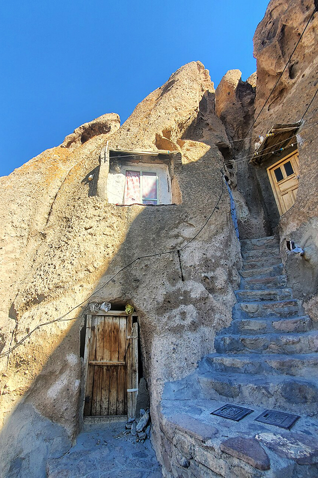 The Experience – Discover Iran's Living Cave Village