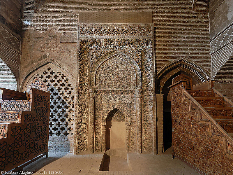 Compassimo-Uljayto Mihrab in the Jameh mosque of Isfahan