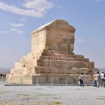 Compassimo-Visitors in the tomb of Cyrus the Great-Pasargadae-Shiraz