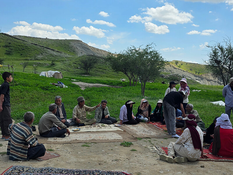 Compassimo-Visitors listening to Qashqai Nomad Stories-Shiraz