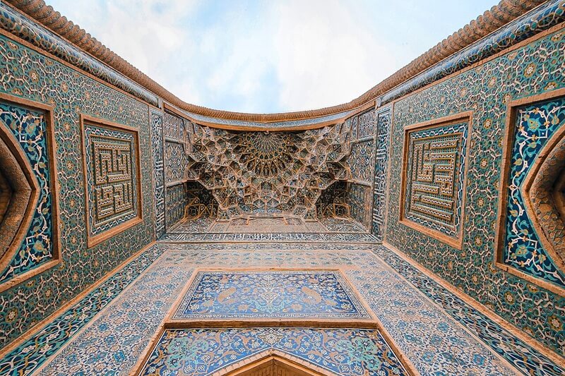 Compassimo-Entrance to Jame mosque of Kerman